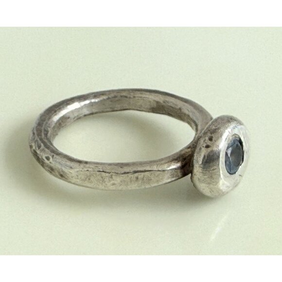 Vintage 90s Sterling Stacking Ring Amethyst Hammered texture Sz  4 3/4 - Picture 5 of 7